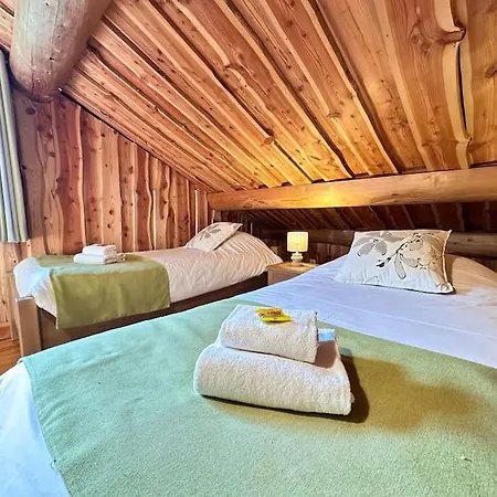 C Les Rondins Nature 8 Personnes Avec Jardin Vakantiehuis