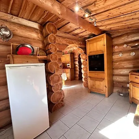 Holiday home C Les Rondins Nature 8 Personnes Avec Jardin Nuisement-sur-Coole